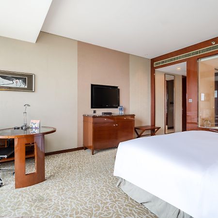 Crowne Plaza Zhenjiang By Ihg Hotel Bagian luar foto